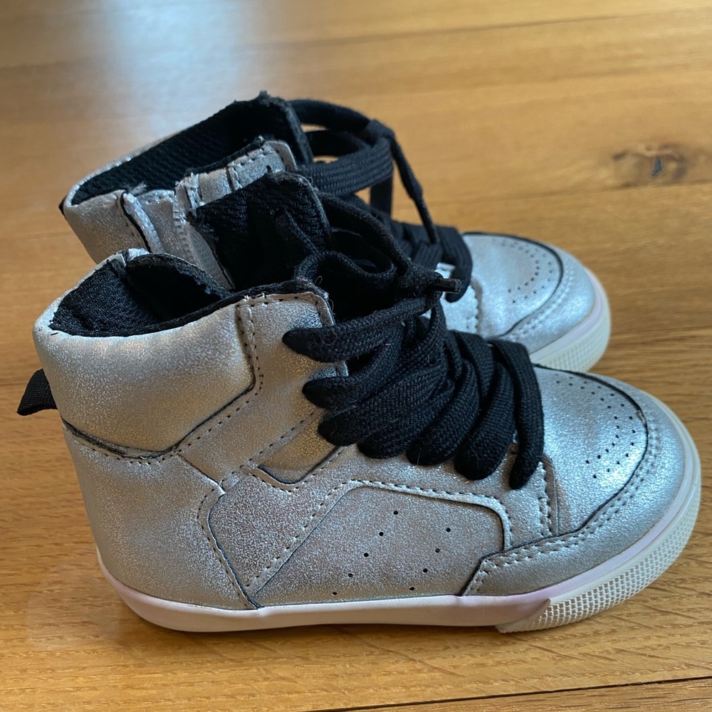 Size 7 toddler silver bling Gap high top sneakers